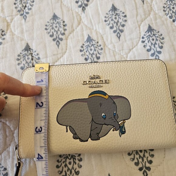 Disney Coach Dumbo Zip Wallet Ivory X Leather Accordion Long Wallet Logo Print - Picture 10 of 16